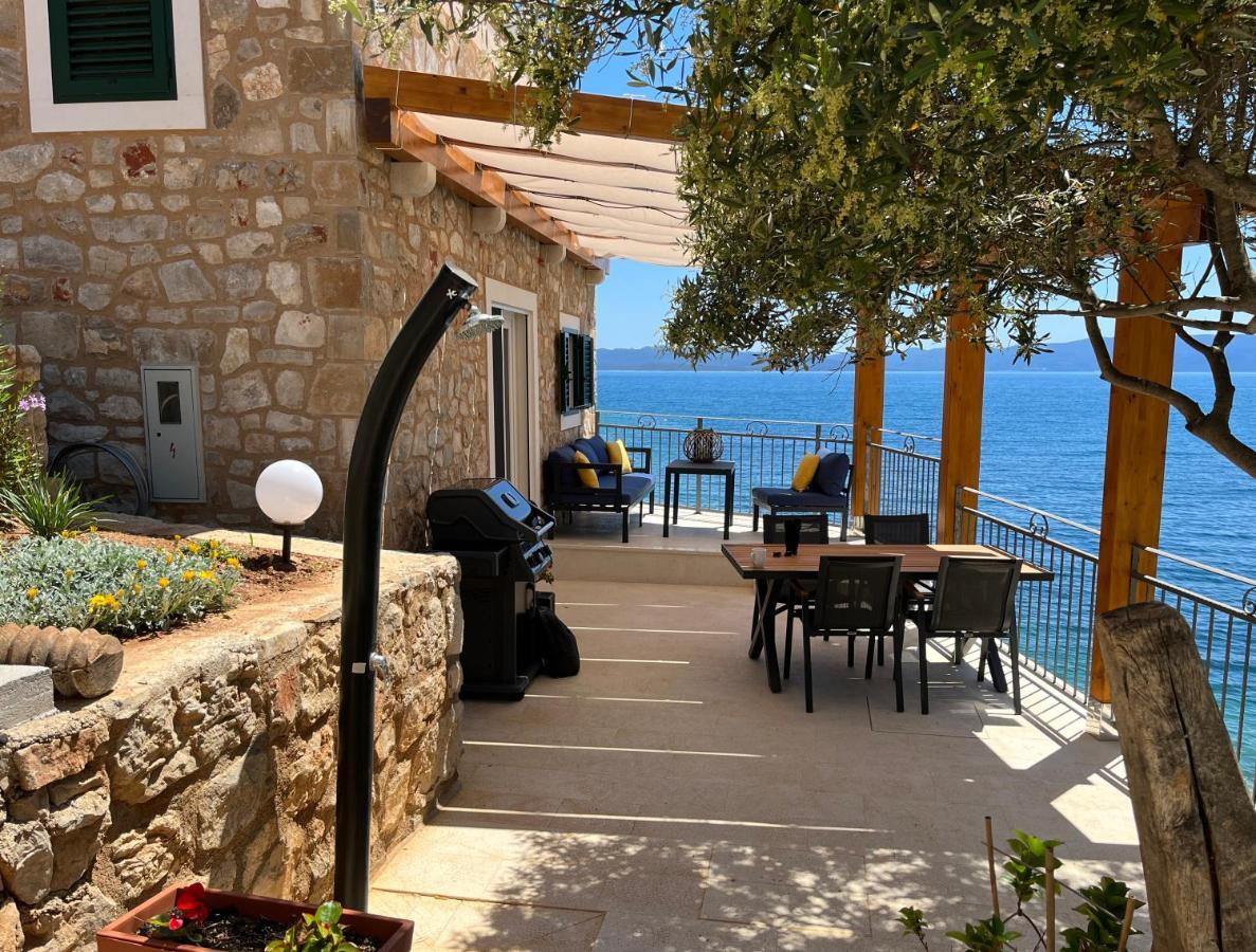 Seaside Cottage Maslina Gdinj Exterior photo